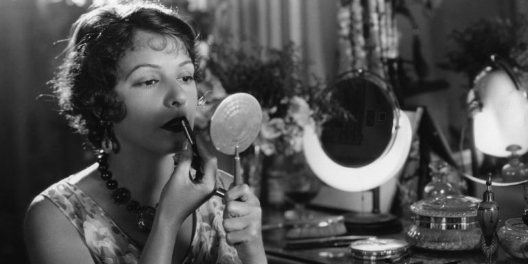 Anuncian proyecto del primer Museo de Maquillaje - Harper's Bazaar