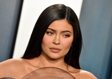 Kylie Jenner attends the 2020 Vanity Fair Oscar Party hosted by Radhika Jones at Wallis Annenberg Center for the Performing Arts on February 09, 2020 in Beverly Hills, California. (Photo by Gregg DeGuire/FilmMagic)