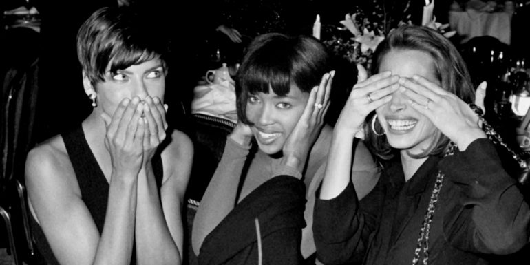 NEW YORK CITY - OCTOBER 29: (L-R) Linda Evangalista, Naomi Campbell and Christy Turlington attend Sixth Annual Fashion Group Night of Stars Gala on October 29, 1989 at the Plaza Hotel in New York City. (Photo by Ron Galella/Ron Galella Collection via Getty Images)