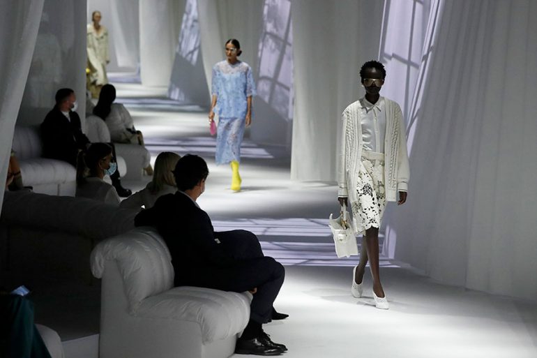¿Qué se espera de Semana de la Moda de Milán sacudida por el dramático año 2020?