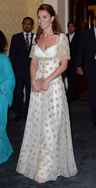 Kate Middleton con un vestido de corte imperio.