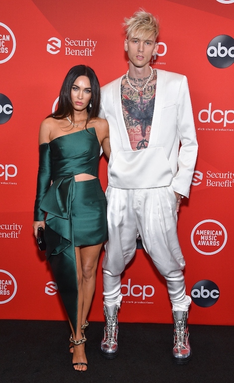 Los mejores looks de los American Music Awards 2020 Megan Fox