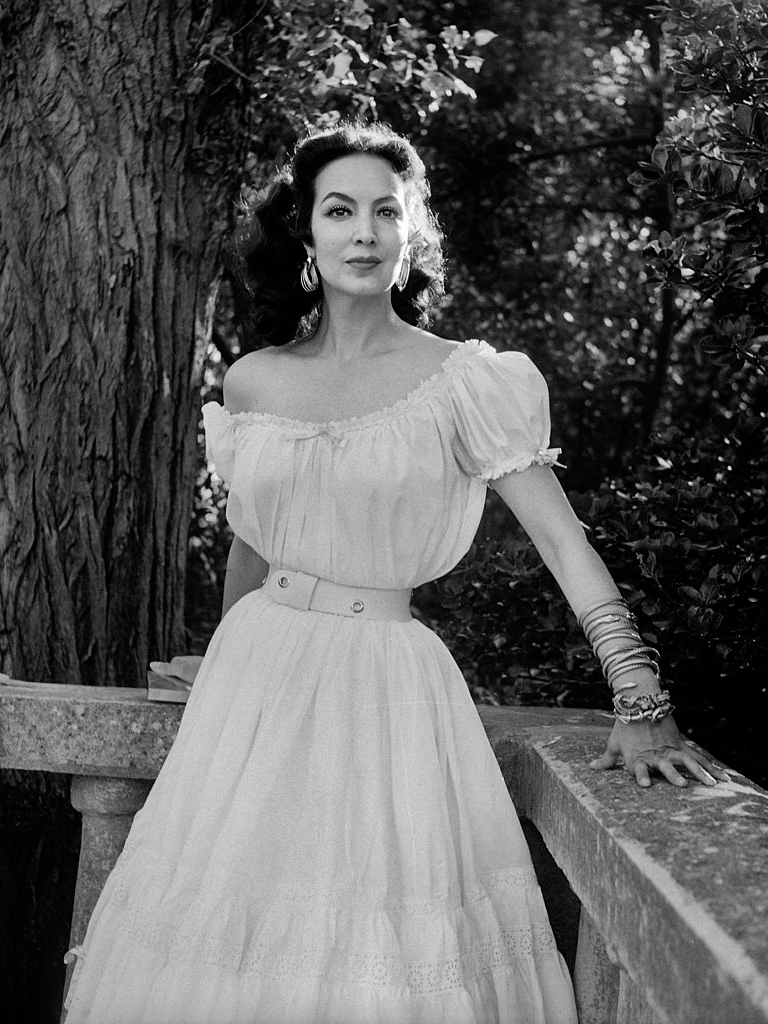 10 Looks Que María Félix Puso De Moda Y Hoy Puedes Seguir Usando