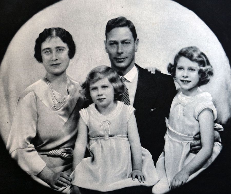Isabel II Princesa Margarita infancia