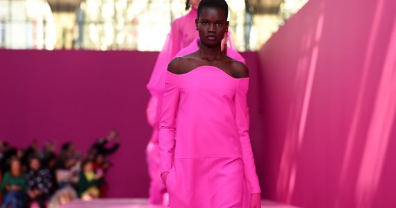 Valentino impone el 'pink peacock'
