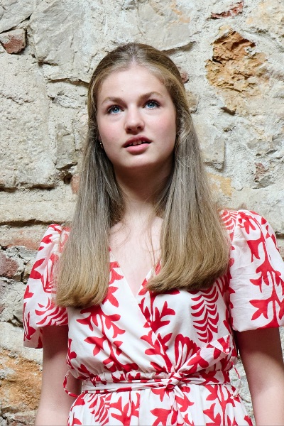 Leonor vestido