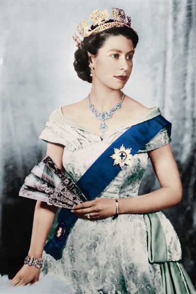 la Reina Isabel II