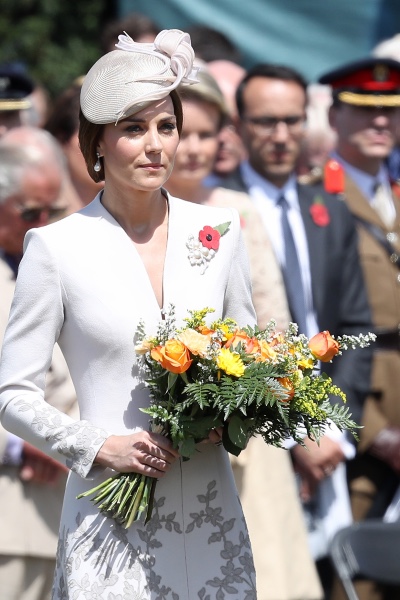 Kate Middleton rinde homenaje a Isabel II
