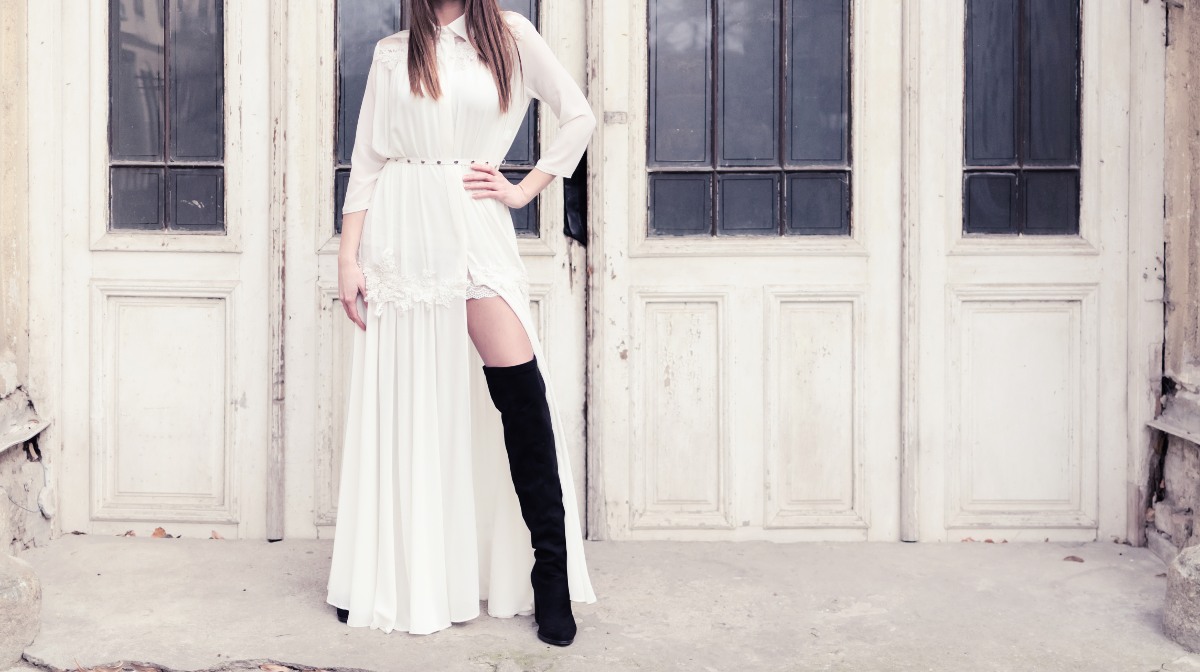 botas y vestido largo