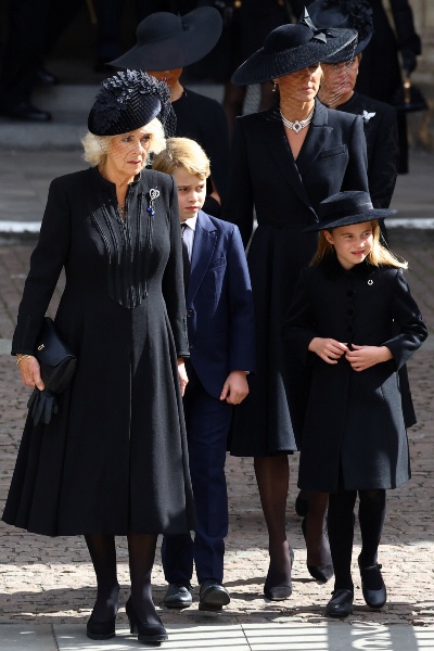 el broche de la reina Victoria que usó Camila